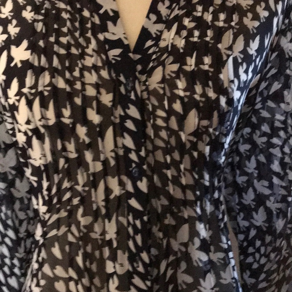 Blouse - Picture 2 of 3